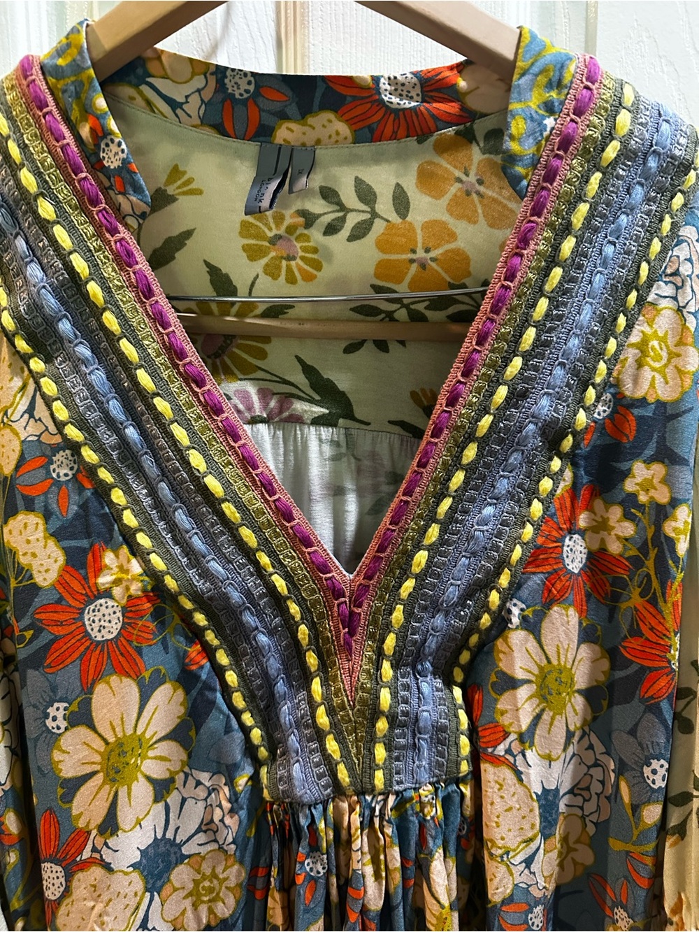 Blank London Floral Embroidered Boho Top Viscose Flowy 1X - Picture 4 of 8